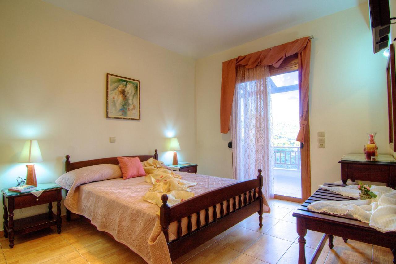 Triopetra Luxury Villas Fournou Lago 部屋 写真